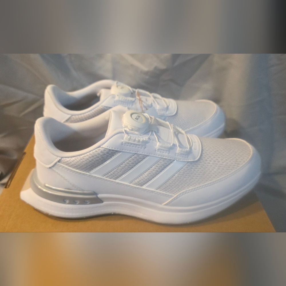 Adidas S2G 25 BOA Spikeless Golf Shoes White Silver Women Size 9 NWOB